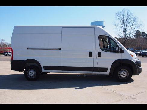 Used 2023 RAM ProMaster 2500 image 7
