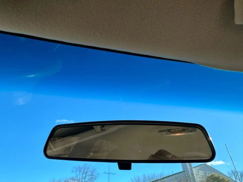 Used 2001 Ford Taurus SE image 23