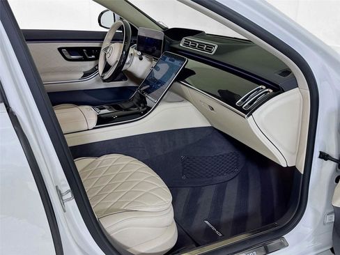 Used 2024 Mercedes-Benz S 580 4MATIC Sedan image 31