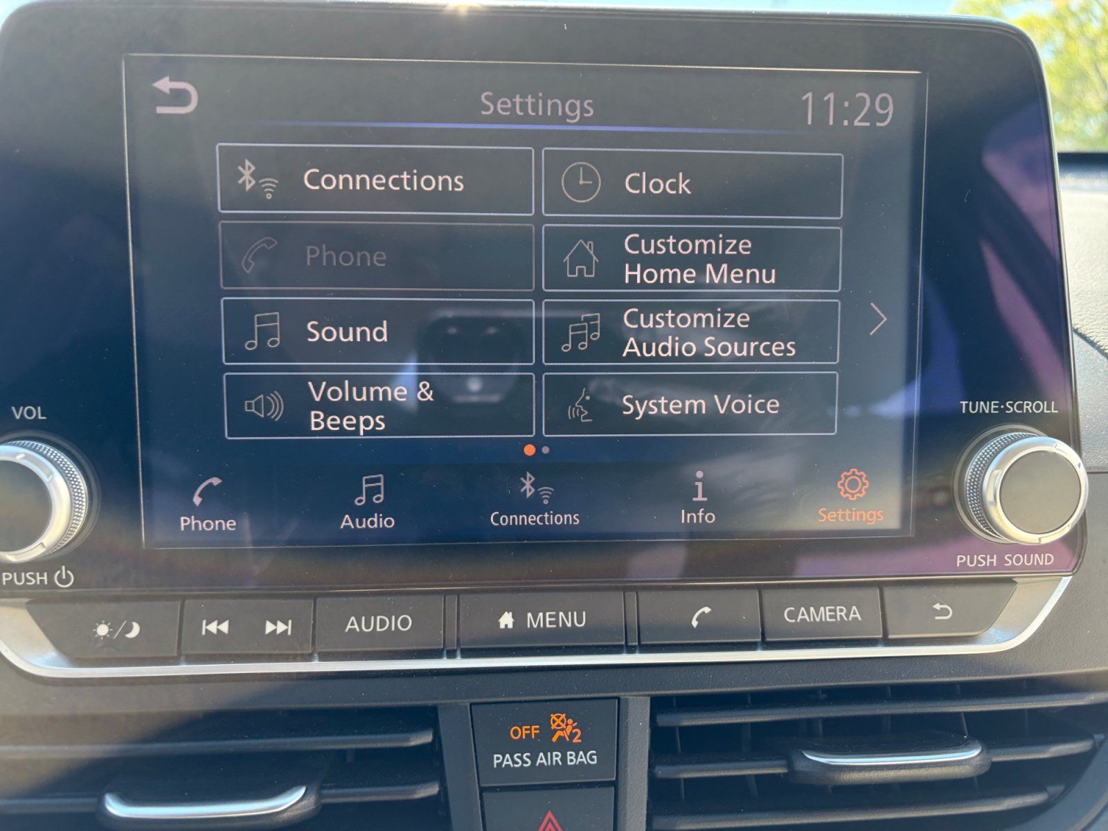 Used 2025 Nissan Altima 2.5 SV FWD image 28