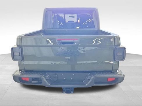 Used 2022 Jeep Gladiator Sport image 17