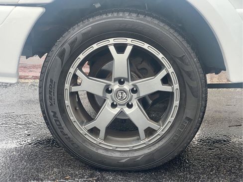 Used 2005 Ford Ranger Edge image 22