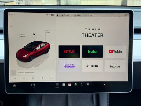 Used 2023 Tesla Model 3 Standard Range image 29