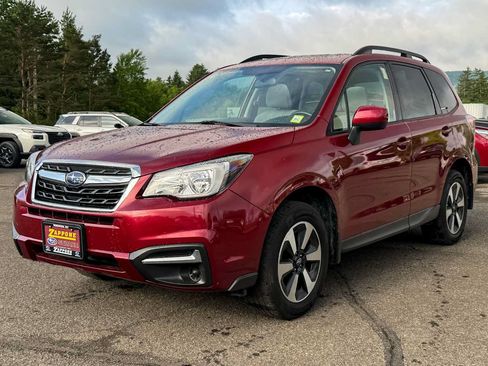 Used 2018 Subaru Forester 2.5i Premium w/ All-Weather Package AWD/4WD image 7