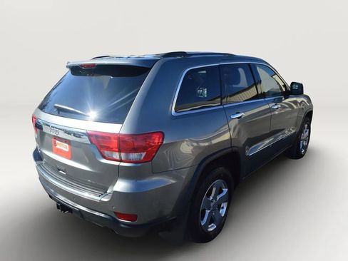 Used 2013 Jeep Grand Cherokee Overland Summit AWD/4WD image 8