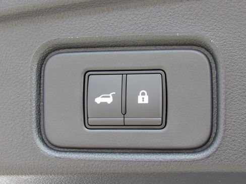 New 2026 Nissan Pathfinder Platinum image 6