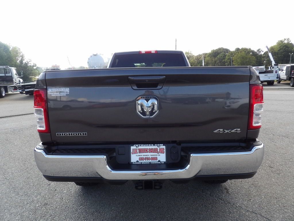 Used 2022 RAM 3500 Big Horn AWD/4WD image 6