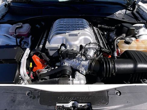 Used 2022 Dodge Charger SRT Hellcat w/ Carbon/Suede Interior Package image 11