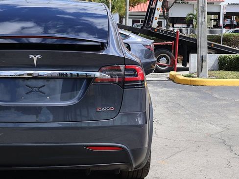 Used 2017 Tesla Model X P100D image 16