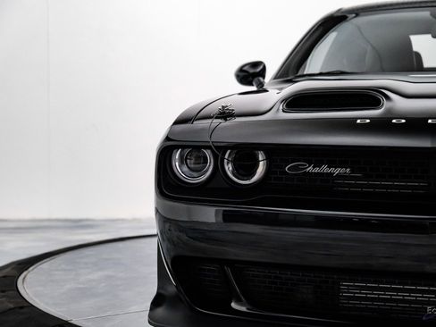 Used 2023 Dodge Challenger SRT Hellcat Redeye image 31