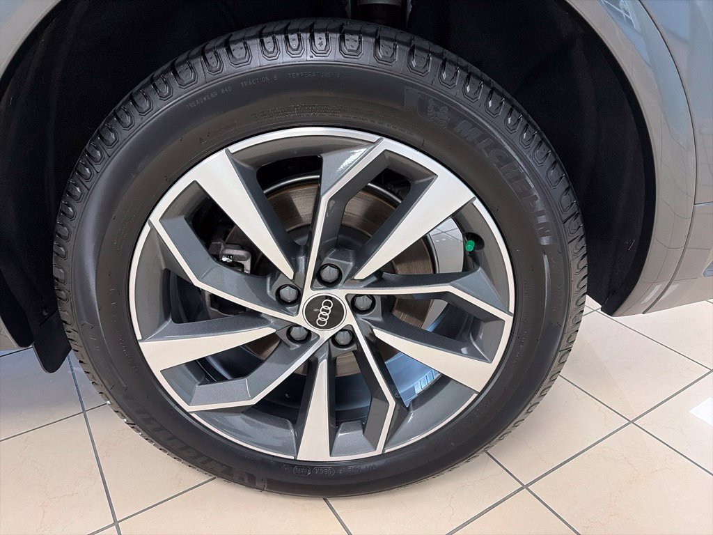 Used 2022 Audi Q5 2.0T Premium Plus AWD/4WD image 10