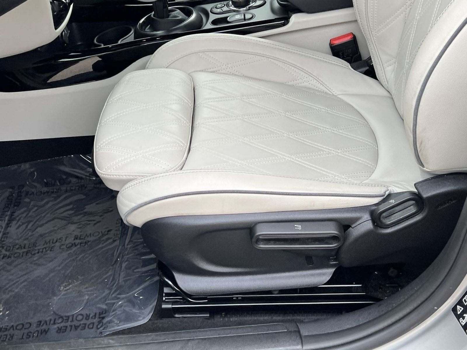 Used 2024 MINI Cooper Clubman John Cooper Works w/ Signature Upholstery Package AWD/4WD image 11