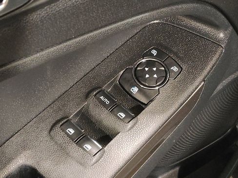 Used 2019 Ford EcoSport SE w/ SE Convenience Package image 27