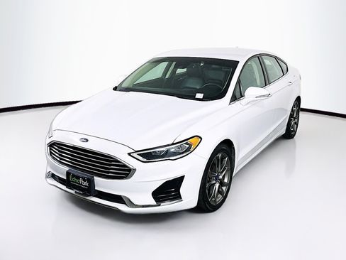 Used 2020 Ford Fusion SEL FWD image 3