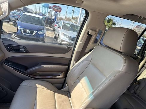 Used 2018 Chevrolet Tahoe LT image 18