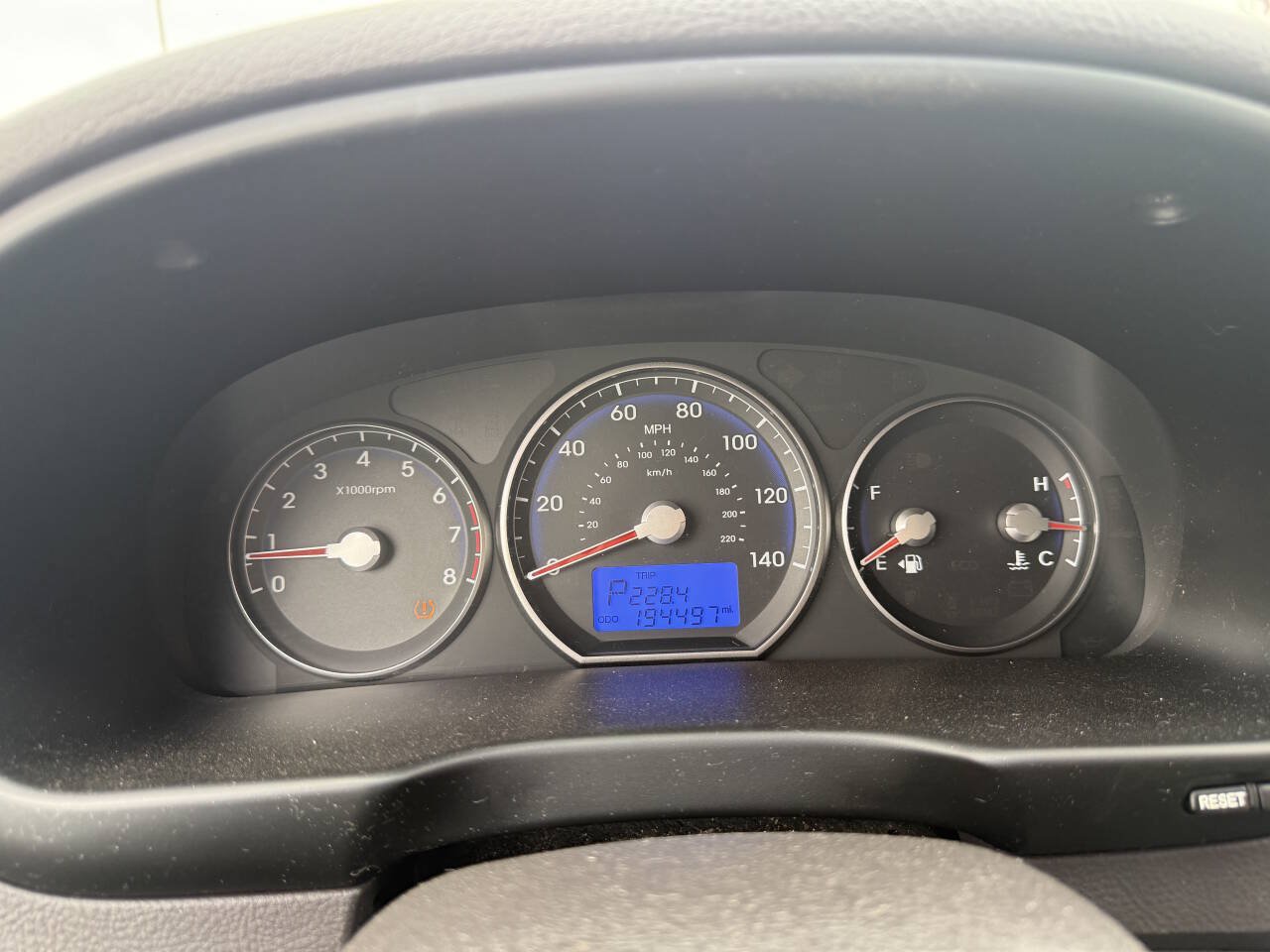 Used 2010 Hyundai Santa Fe GLS w/ Summer Event Pkg 21 AWD/4WD image 12