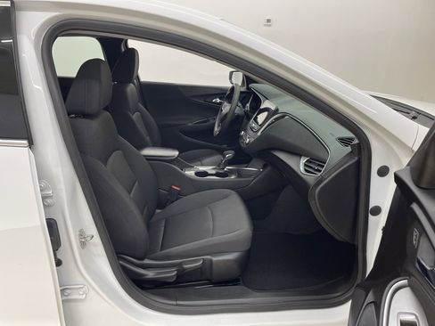 Used 2022 Chevrolet Malibu LS w/ Driver Confidence Package II image 9