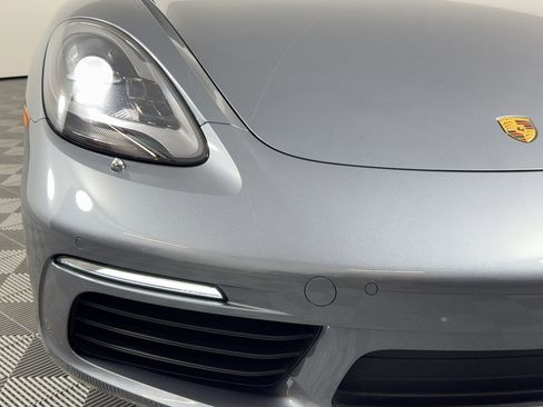 Certified 2025 Porsche 718 Cayman image 11