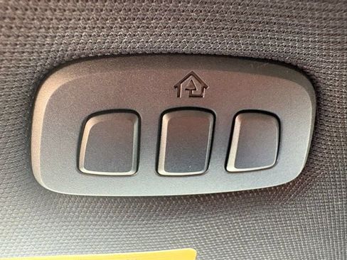 Used 2021 Ford F350 Platinum w/ Tremor Off-Road Package image 30