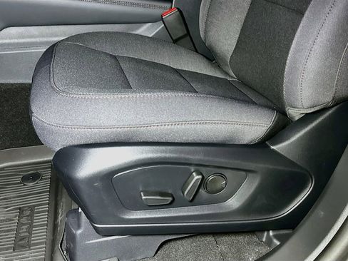 New 2026 Ford Explorer Active AWD/4WD image 15