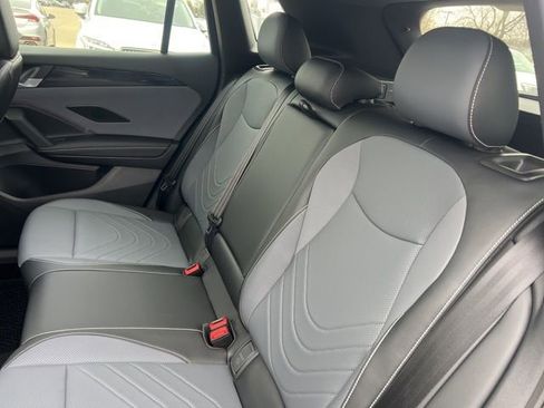 New 2026 Volkswagen Tiguan SE R-Line image 8