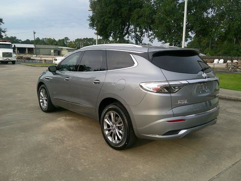 Used 2023 Buick Enclave Avenir w/ Avenir Technology Package FWD image 2