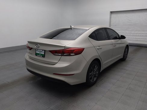 Used 2018 Hyundai Elantra Value Edition FWD image 9