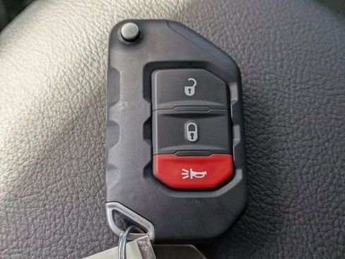 New 2026 Jeep Gladiator Sport image 25