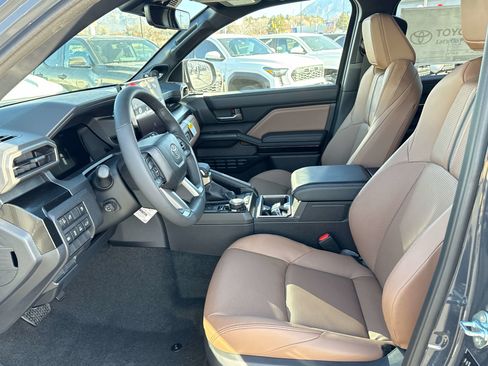 New 2026 Toyota 4Runner Limited image 8