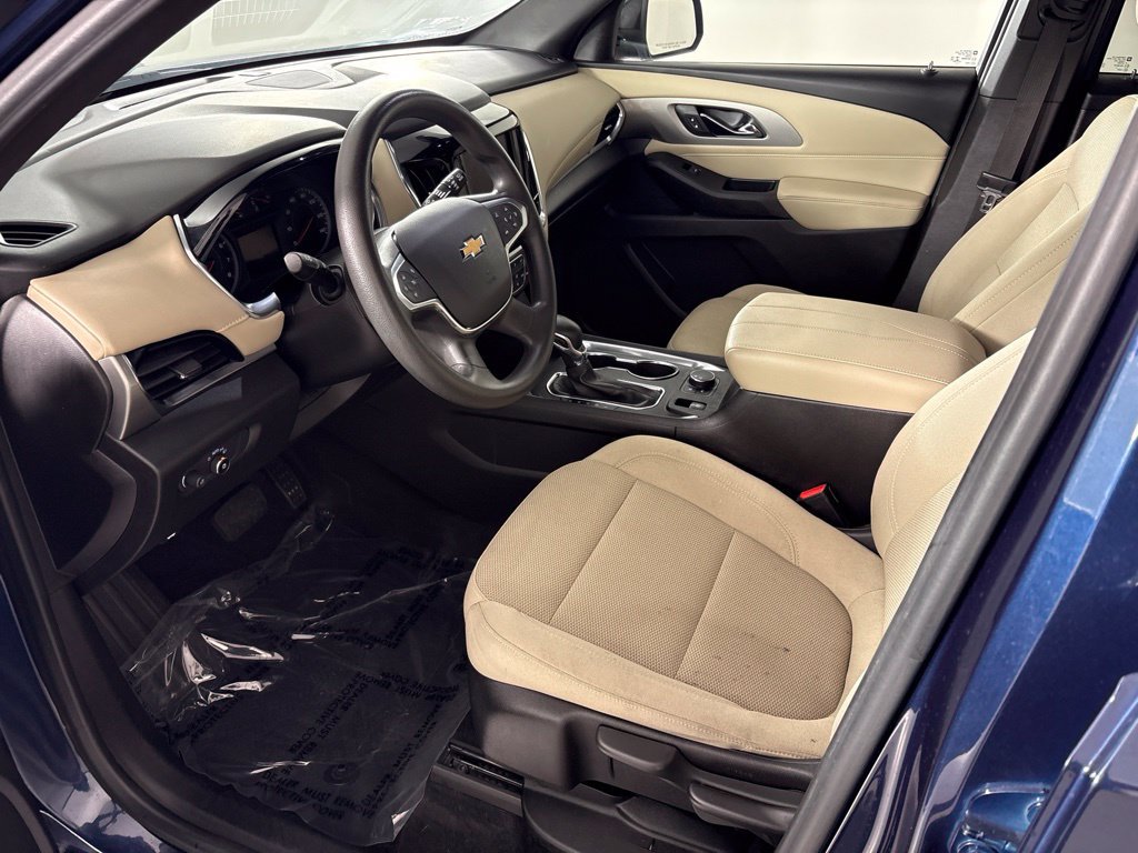 Used 2022 Chevrolet Traverse LS FWD image 34
