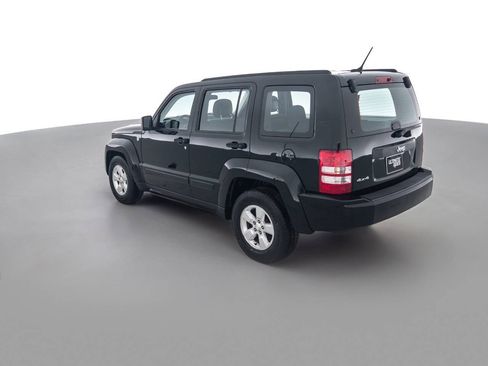 Used 2012 Jeep Liberty Sport AWD/4WD image 7