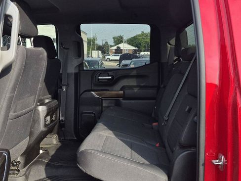 Used 2022 Chevrolet Silverado 1500 LT Trail Boss w/ Convenience Package II AWD/4WD image 8