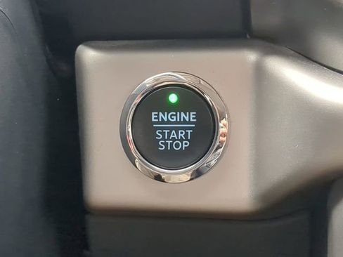 Used 2024 Ford Expedition Max XLT image 37