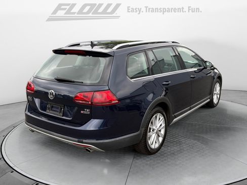 Used 2017 Volkswagen Golf Alltrack AWD/4WD image 7