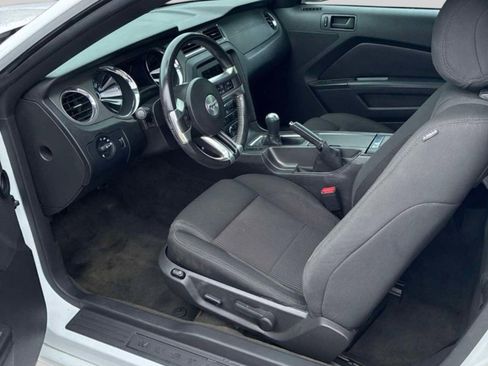 Used 2014 Ford Mustang Coupe w/ Equipment Group 102A RWD image 4