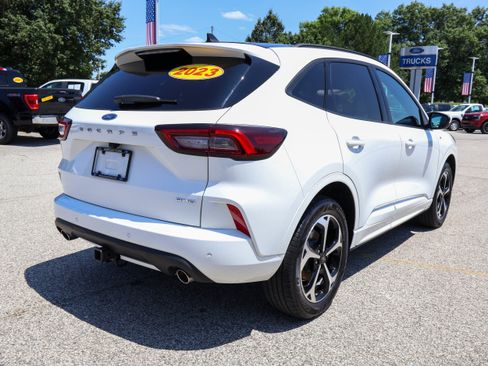 Used 2023 Ford Escape ST-Line Select w/ Tech Pack #2 AWD/4WD image 5