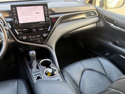 Used 2024 Toyota Camry XLE FWD image 13
