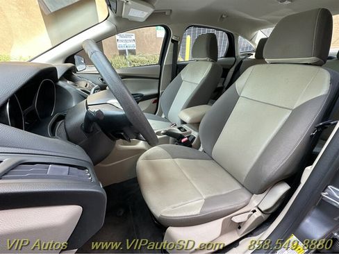 Used 2012 Ford Focus SE image 8