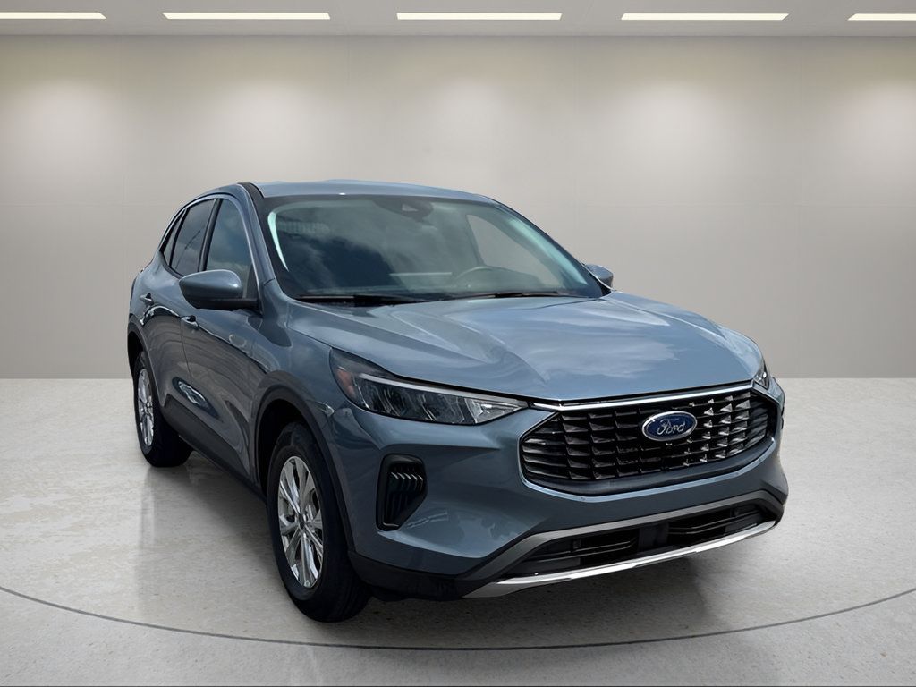 Certified 2023 Ford Escape Active w/ Tech Pack #2 AWD/4WD image 1