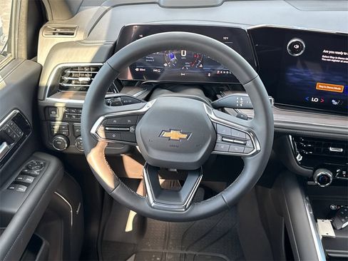 New 2026 Chevrolet Suburban LT w/ Comfort Package image 25