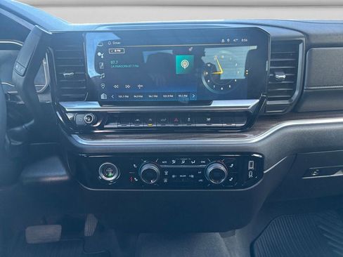 Used 2023 Chevrolet Silverado 1500 LT image 13