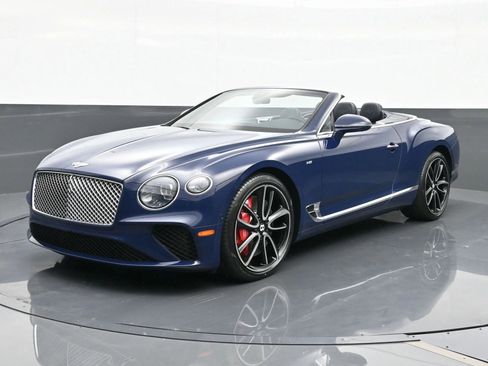 Certified 2022 Bentley Continental GT V8 image 1