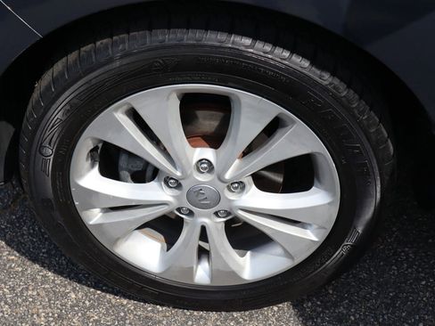 Used 2016 Kia Soul + FWD image 33