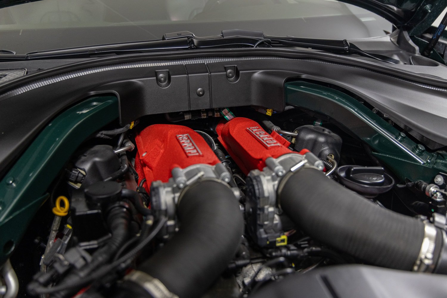 Used 2021 Ferrari Roma RWD image 39