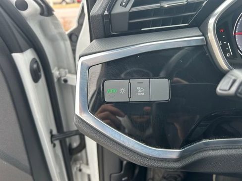 Used 2021 Audi Q3 2.0T Premium Plus image 17