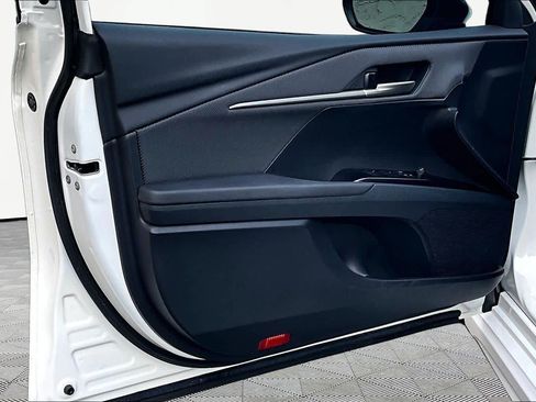 Certified 2025 Toyota Camry SE FWD image 22