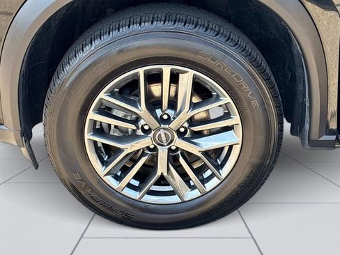 Used 2024 Nissan Rogue S FWD image 16