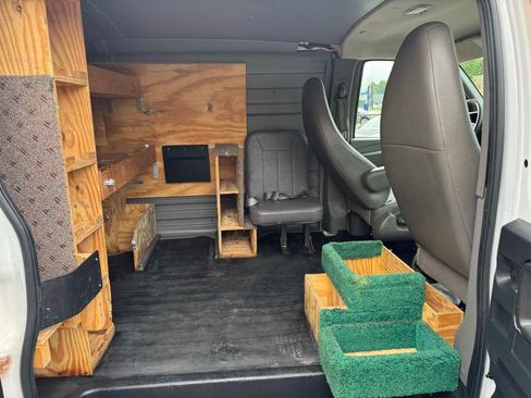 Used 2014 Chevrolet Express 1500 RWD image 28