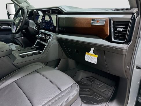 New 2026 GMC Sierra 2500 Denali w/ Denali Reserve Package image 31