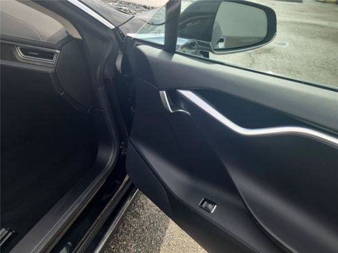Used 2013 Tesla Model S RWD image 23